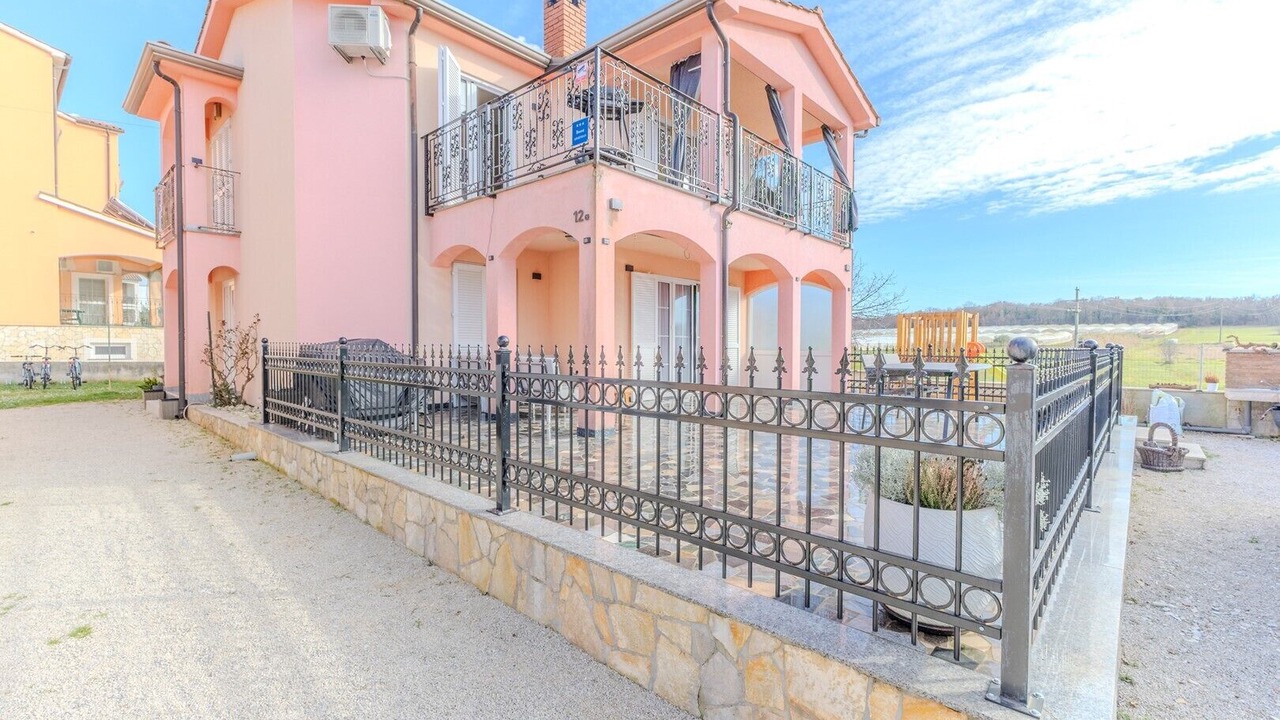Photo of Outdoor in Vrvari