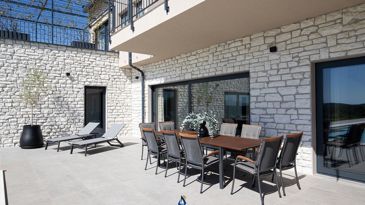 Photo of Outdoor in Bale