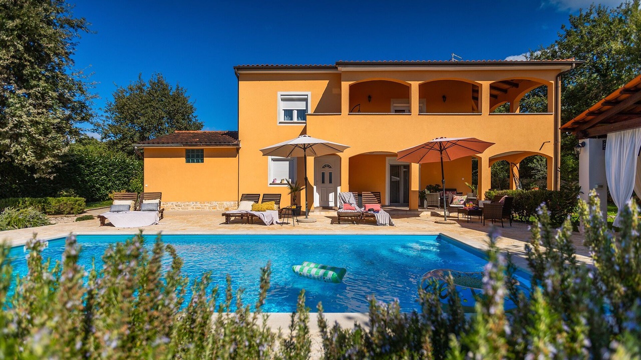 Photo of Outdoor in Heraki
