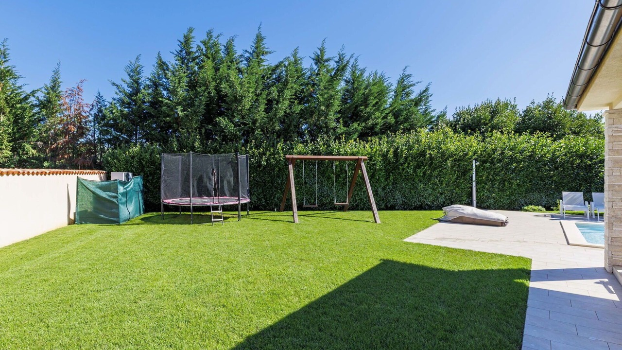 Photo of Outdoor in Loborika