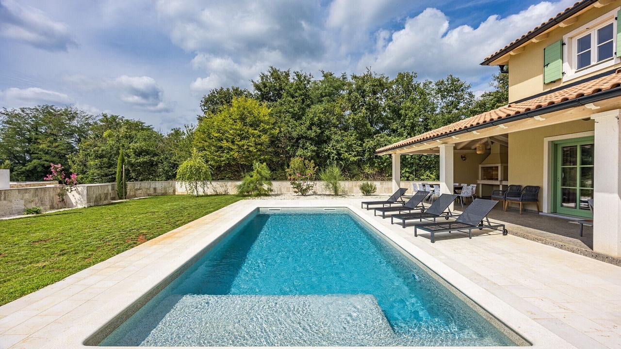 Photo of Outdoor in Ferlini