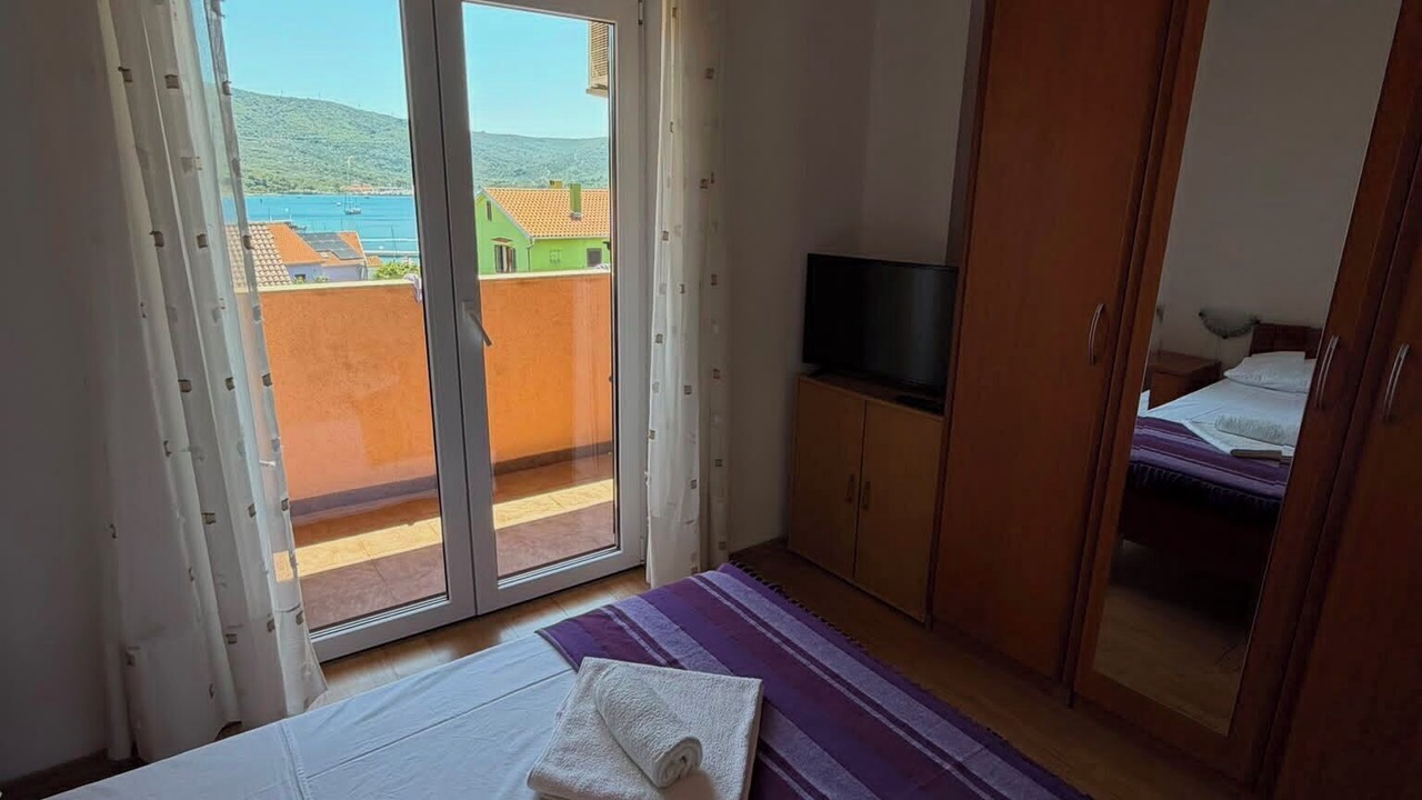 Photo of Bedroom in Cres