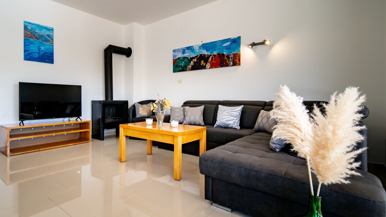 Photo of Livingroom in Suha Punta