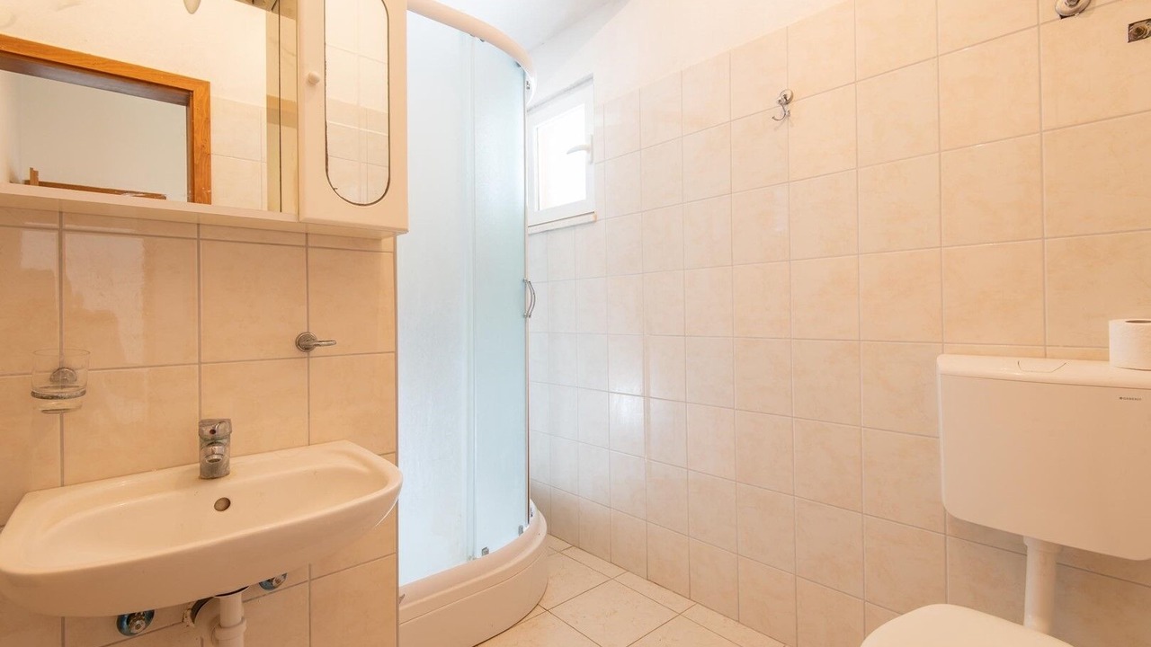 Photo of Bathroom in Loviste