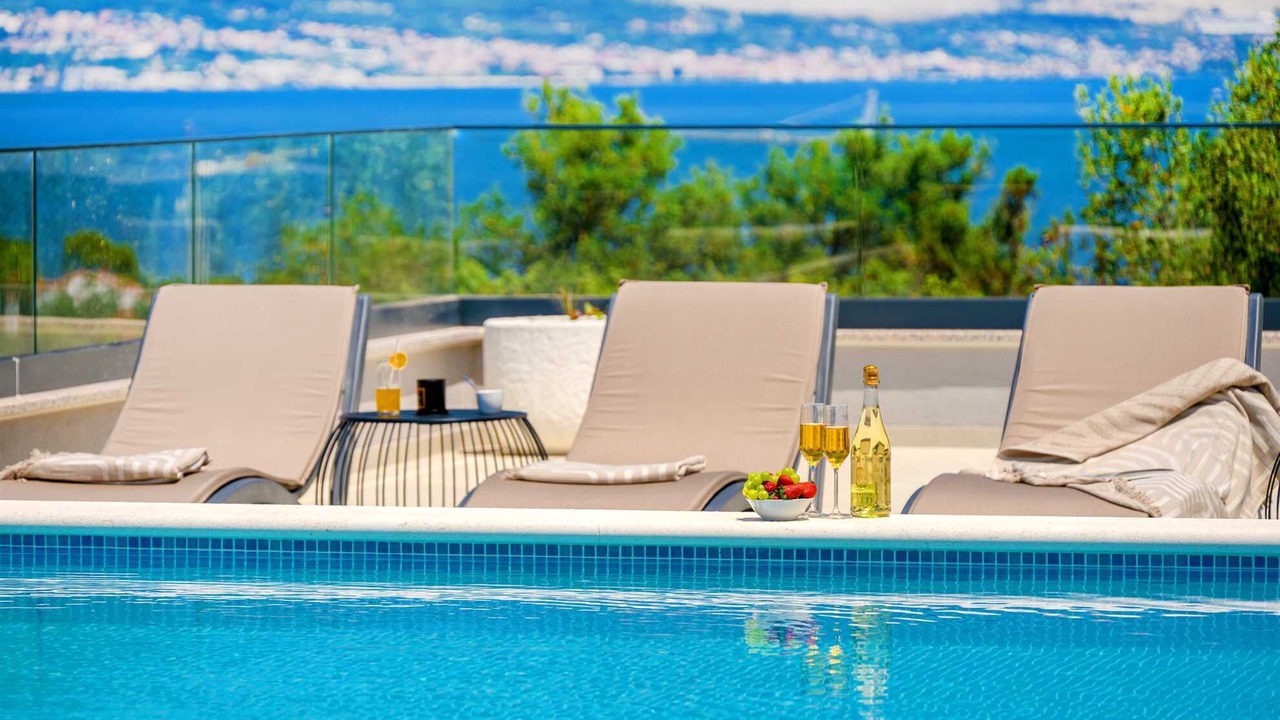 Photo of Outdoor in Slatine