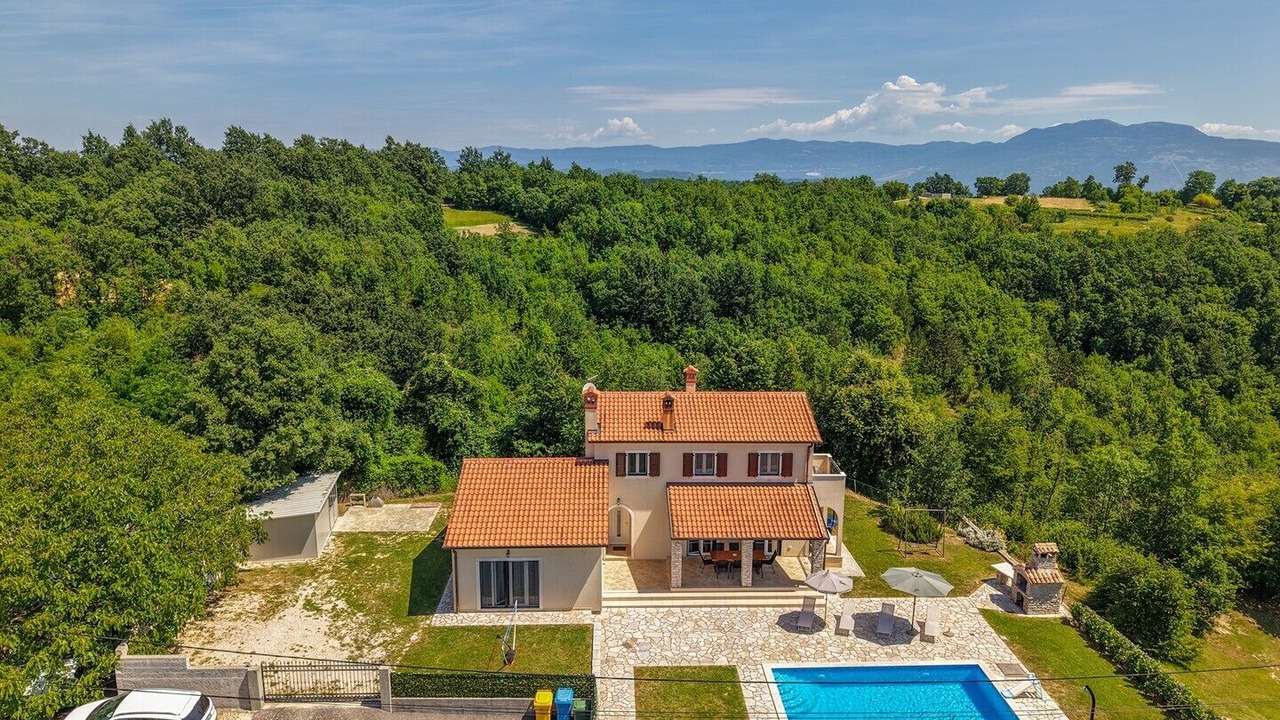 Photo of Outdoor in Gracisce