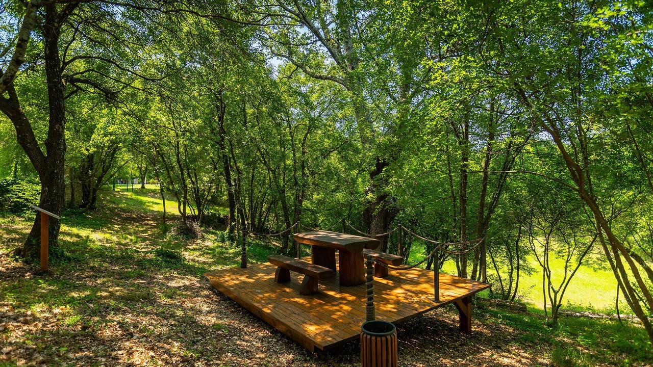 Photo of Outdoor in Krmed