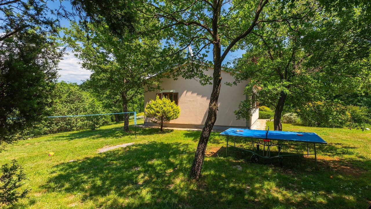 Photo of Outdoor in Krmed