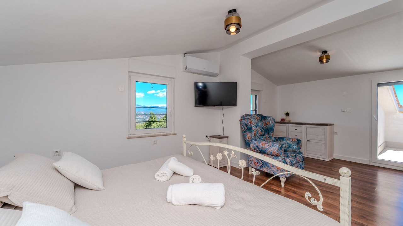 Photo of Bedroom in Bregi