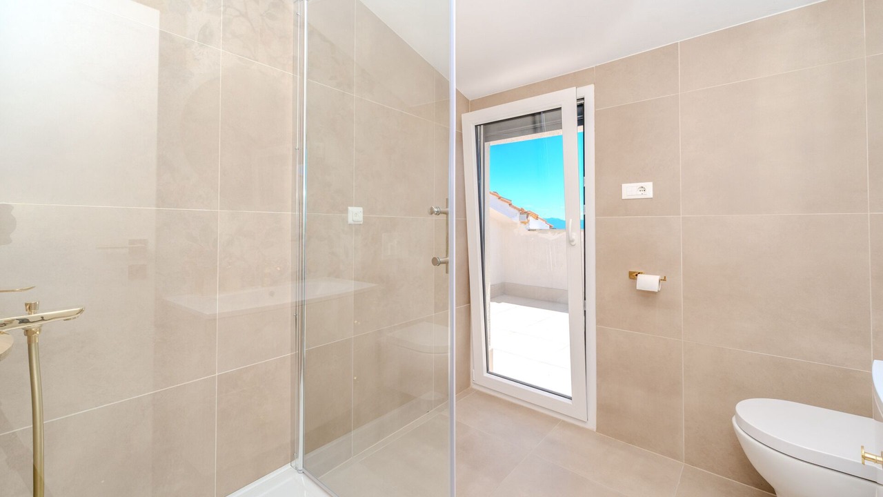 Photo of Bathroom in Bregi