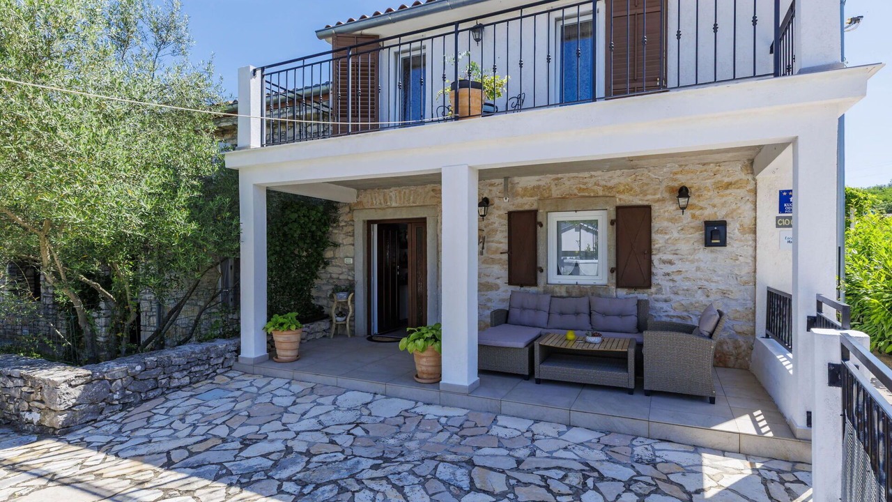 Photo of Patio Balcony in Paradiz