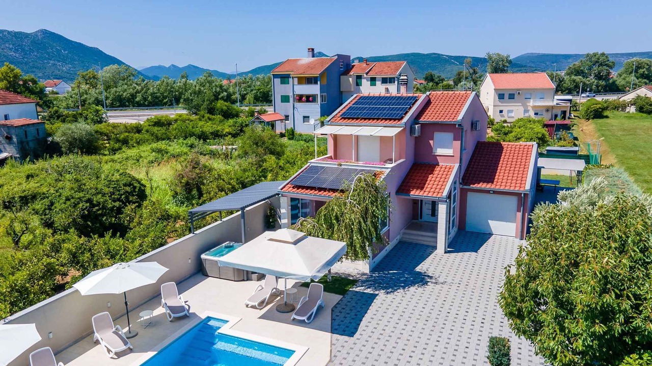Photo of Outdoor in Metkovic