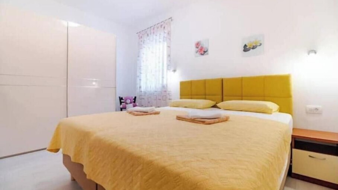 Photo of Bedroom in Loborika