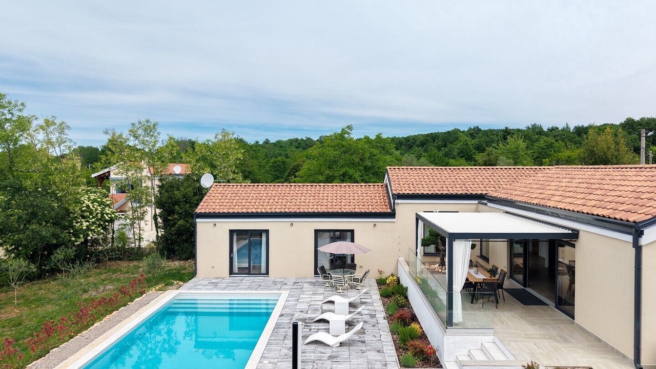 Photo of Outdoor in Paradiz