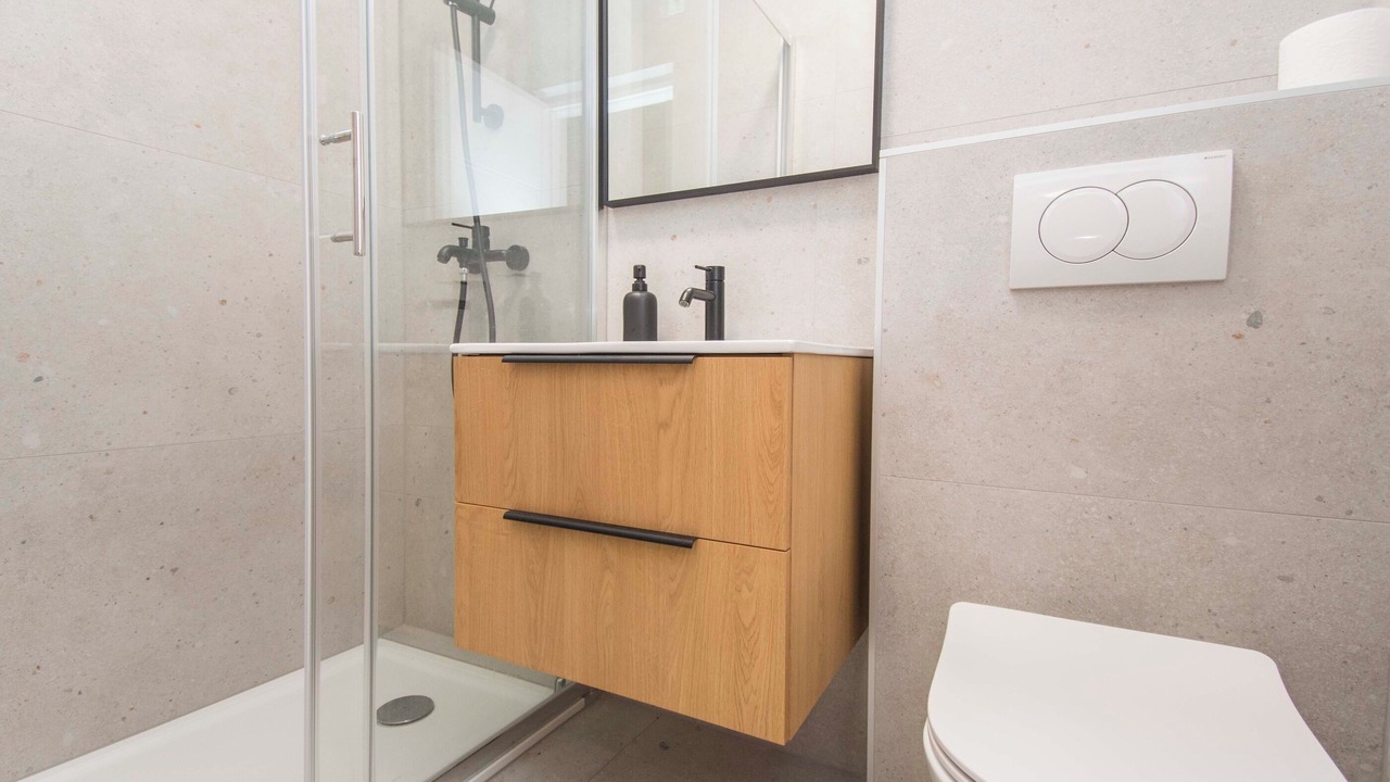 Photo of Bathroom in Seline