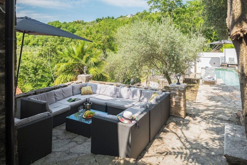 Photo of Patio Balcony in Golubici