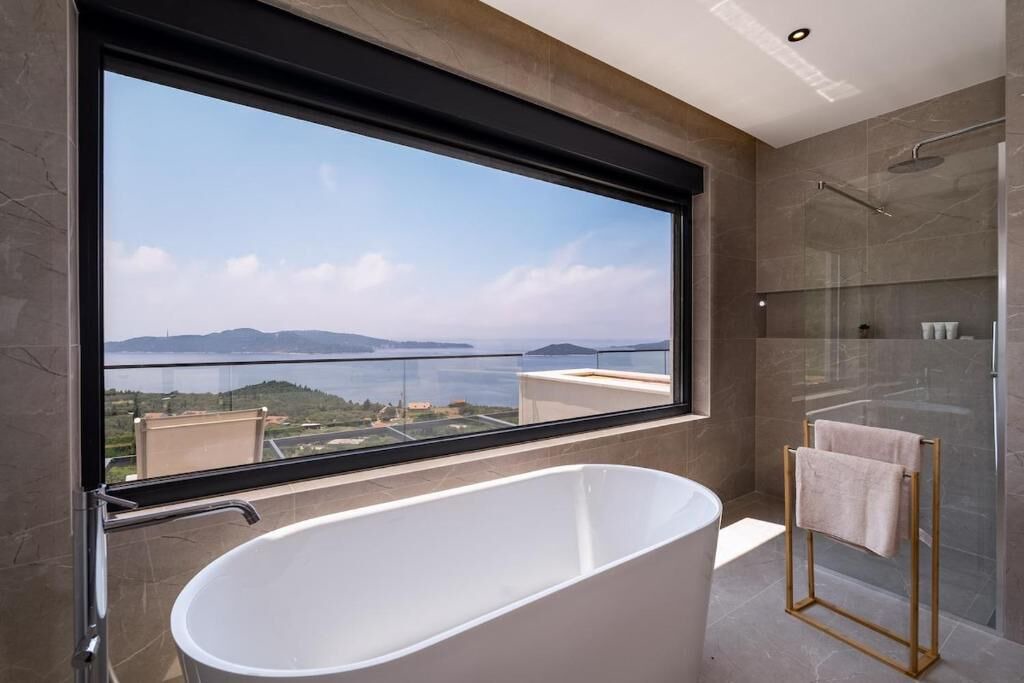 Photo of Bathroom in Brsecine