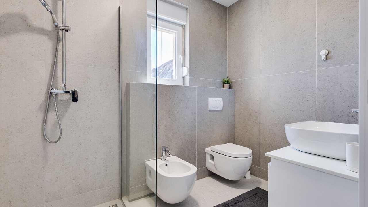 Photo of Bathroom in Kolan