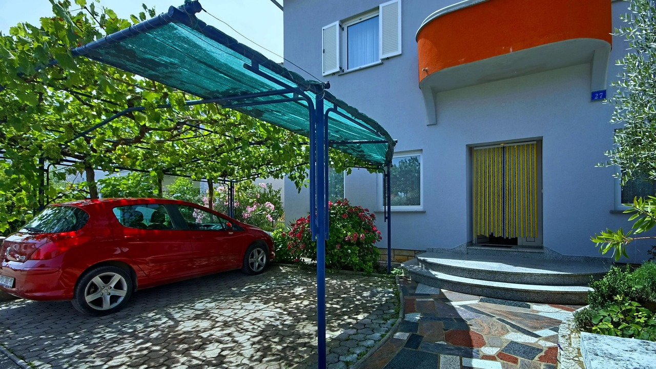 Photo of Outdoor in Murine