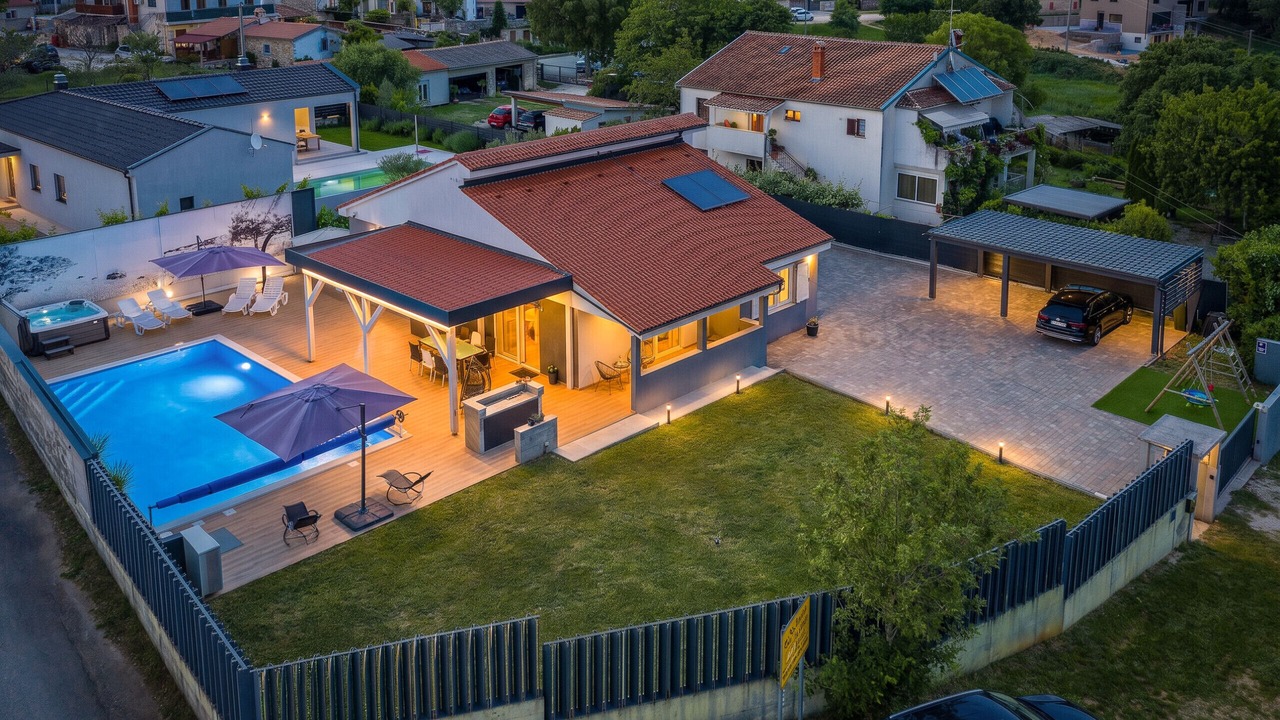 Photo of Outdoor in Matohanci