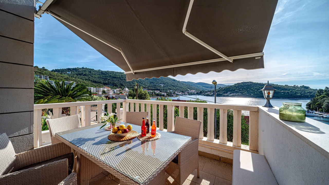Photo of Others in Cove Tri Zala (Zrnovo)