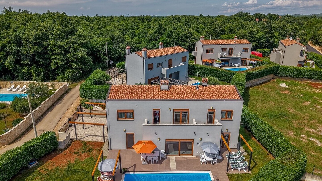 Photo of Outdoor in Buici