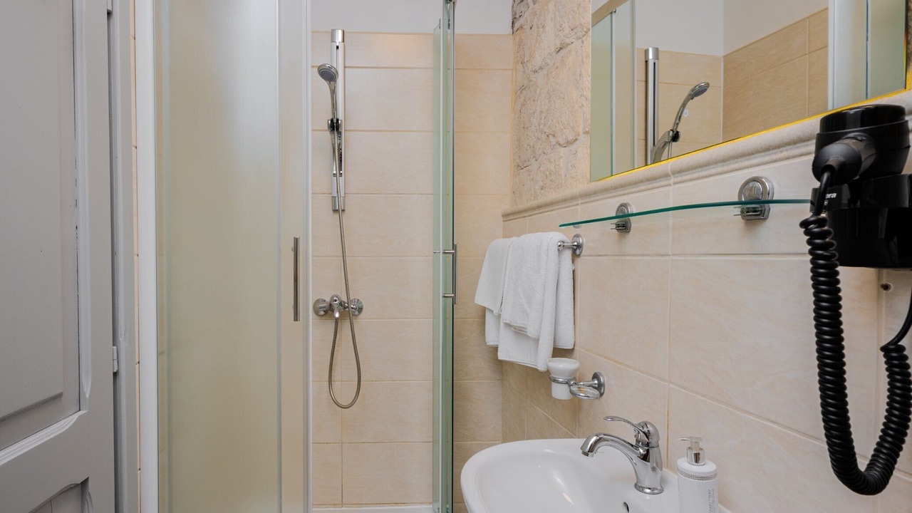 Photo of Bathroom in Komiza