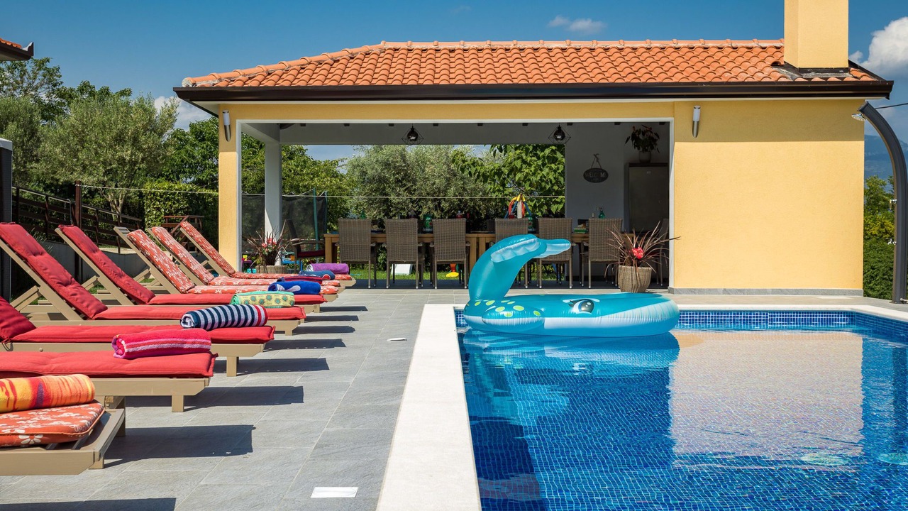 Photo of Outdoor in Pican
