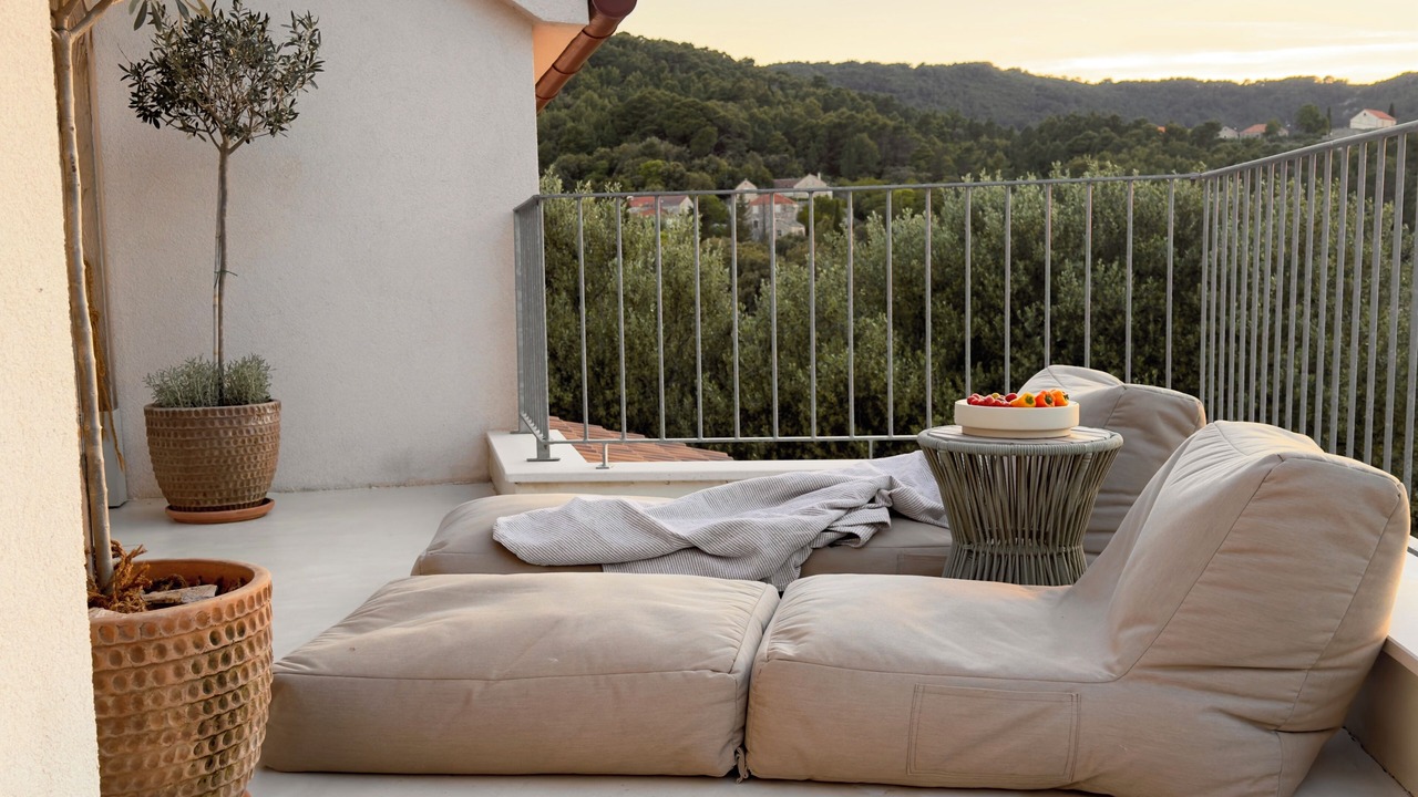 Photo of Outdoor in Dol