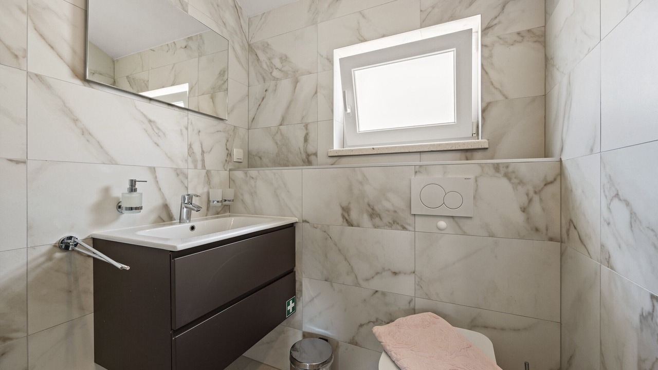 Photo of Bathroom in Cres