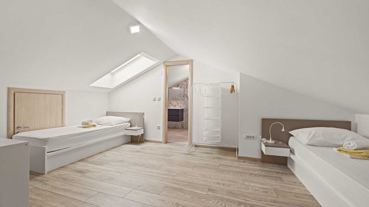 Photo of Bedroom in Cres