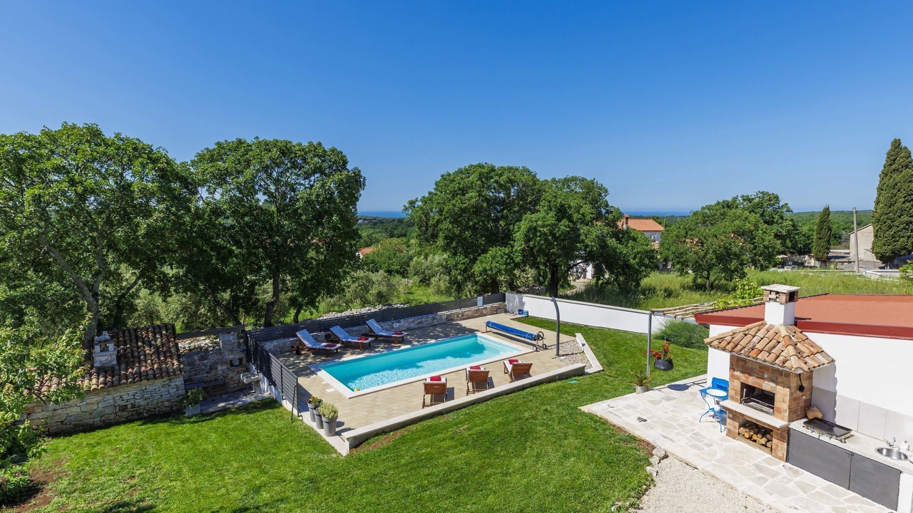 Photo of Outdoor in Golas