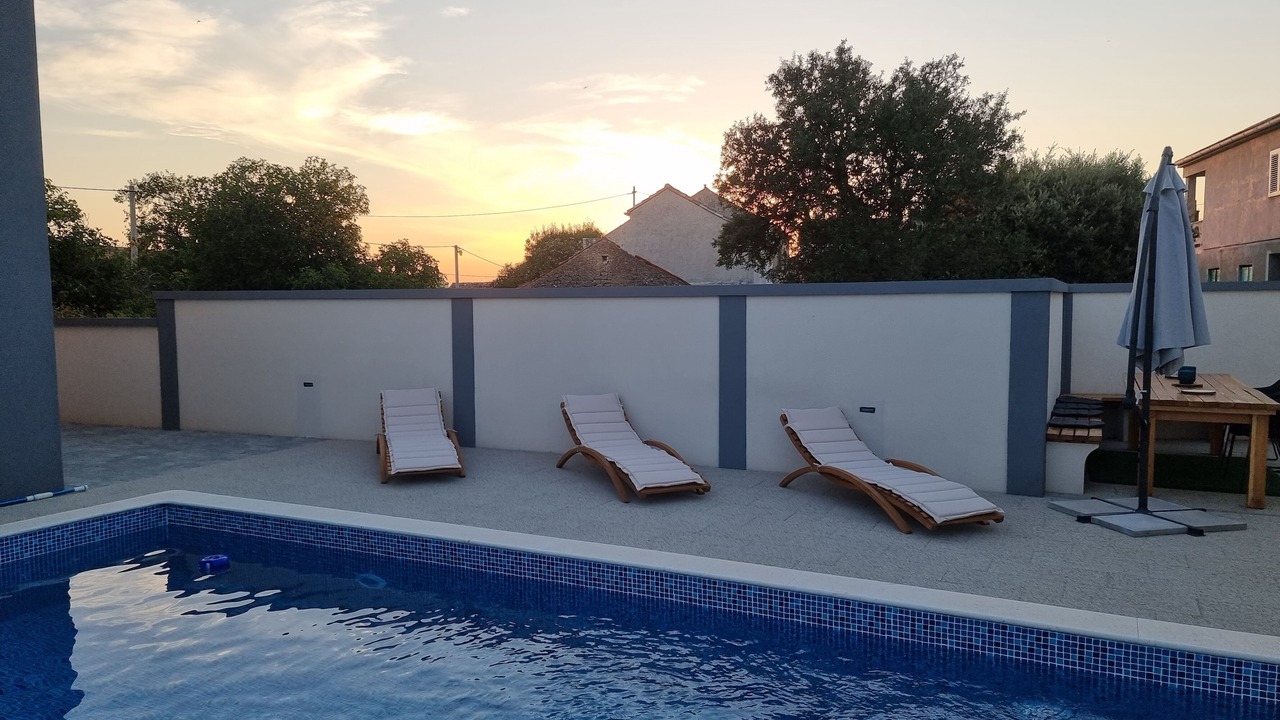 Photo of Outdoor in Petrcane