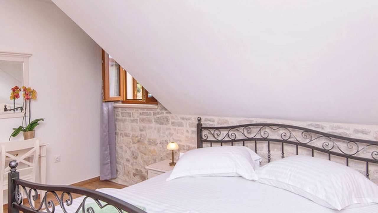 Photo of Bedroom in Loviste
