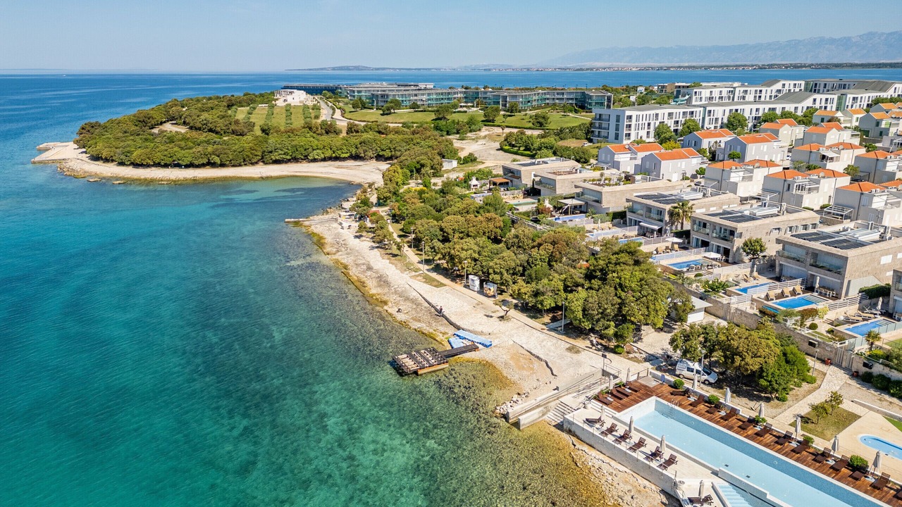 Photo of Outdoor in Petrcane
