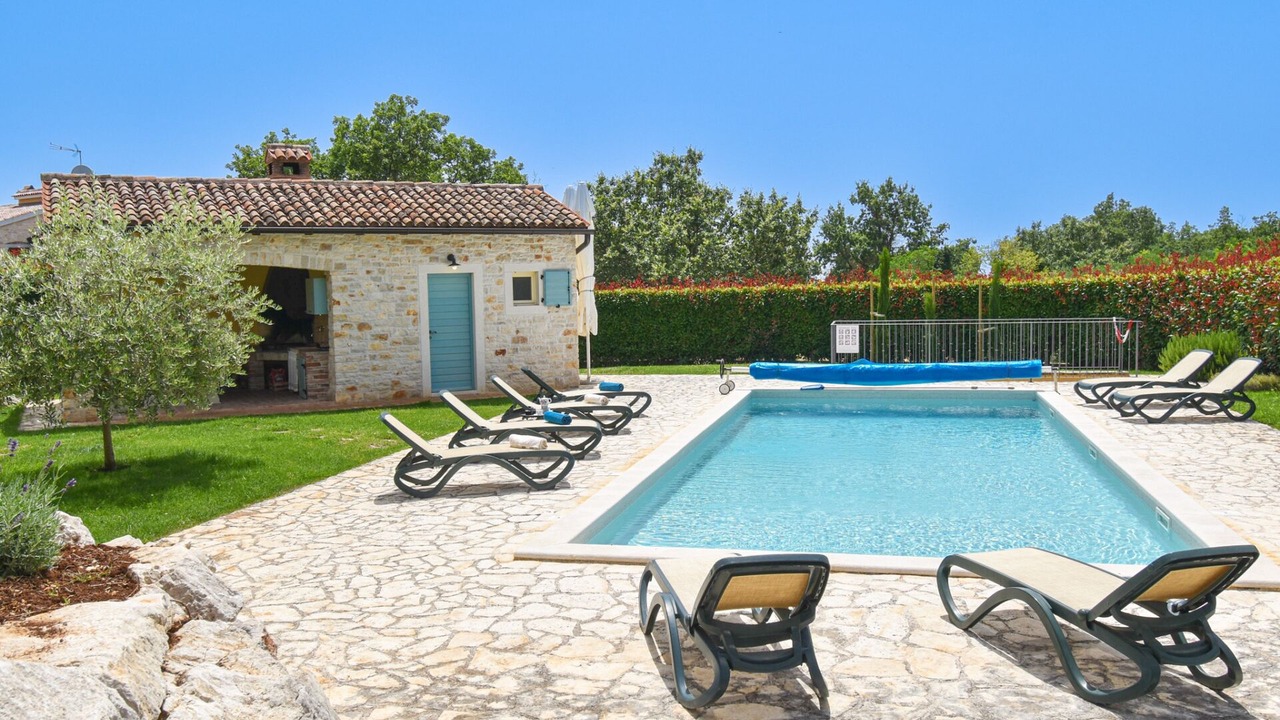 Photo of Outdoor in Heraki