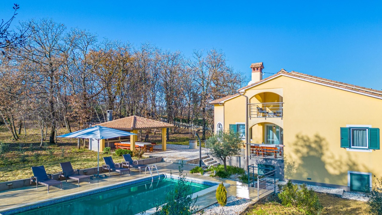 Photo of Outdoor in Kapelica