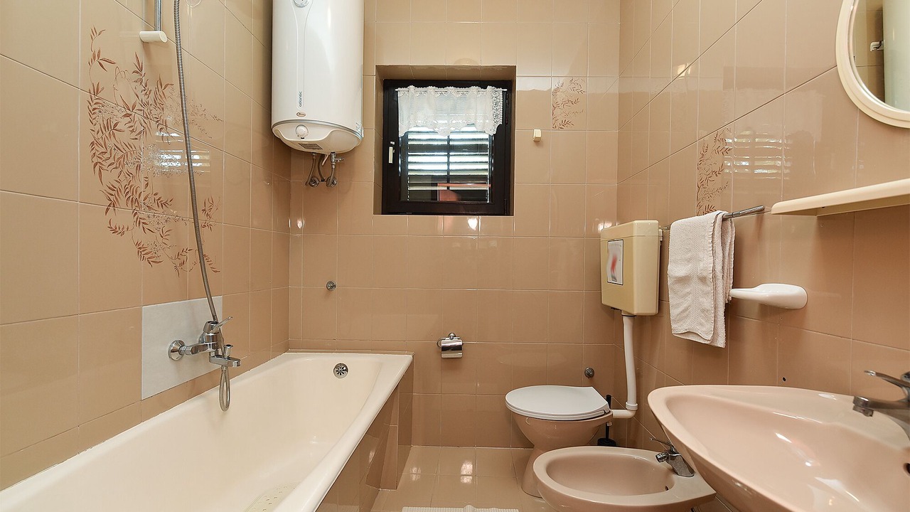 Photo of Bathroom in Pomer
