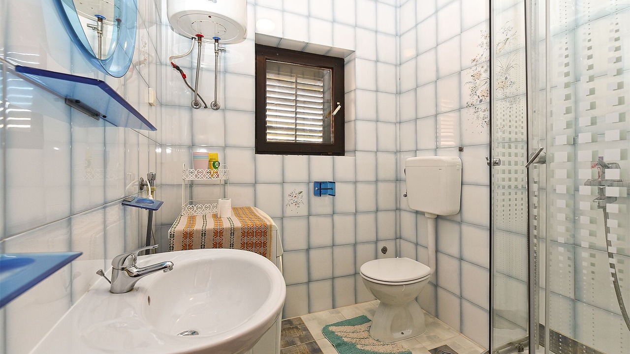 Photo of Bathroom in Pomer
