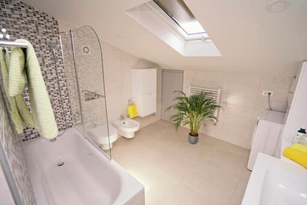 Photo of Bathroom in Opric