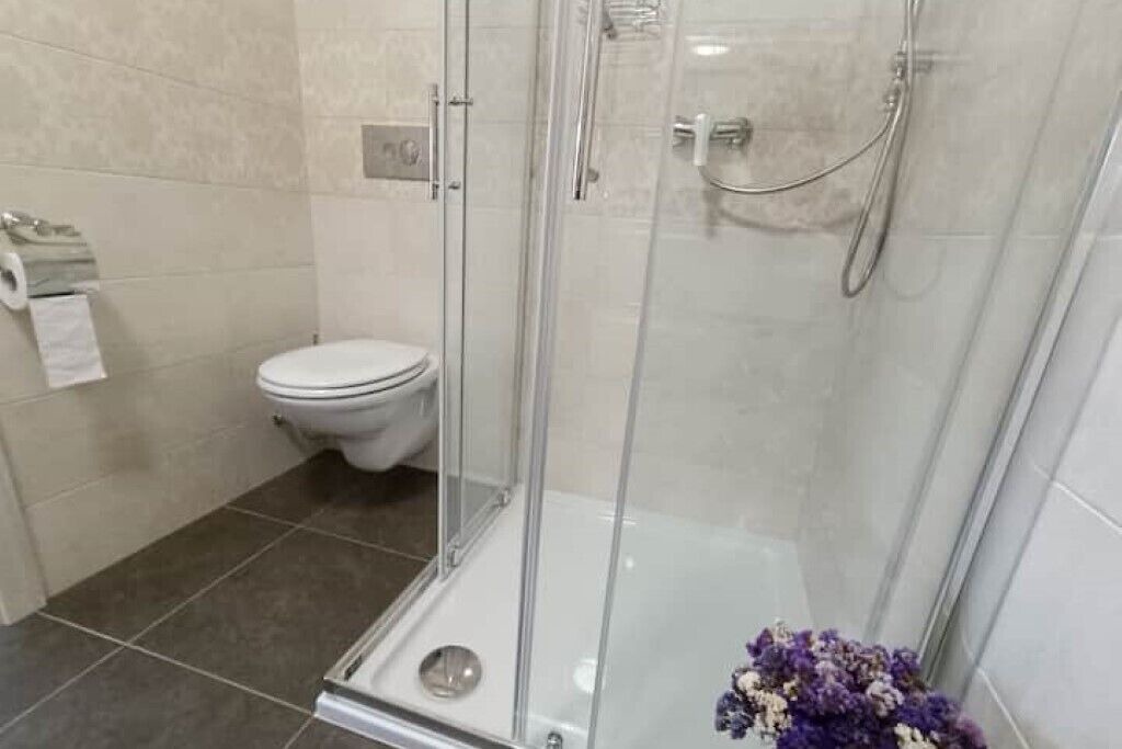 Photo of Bathroom in Opric