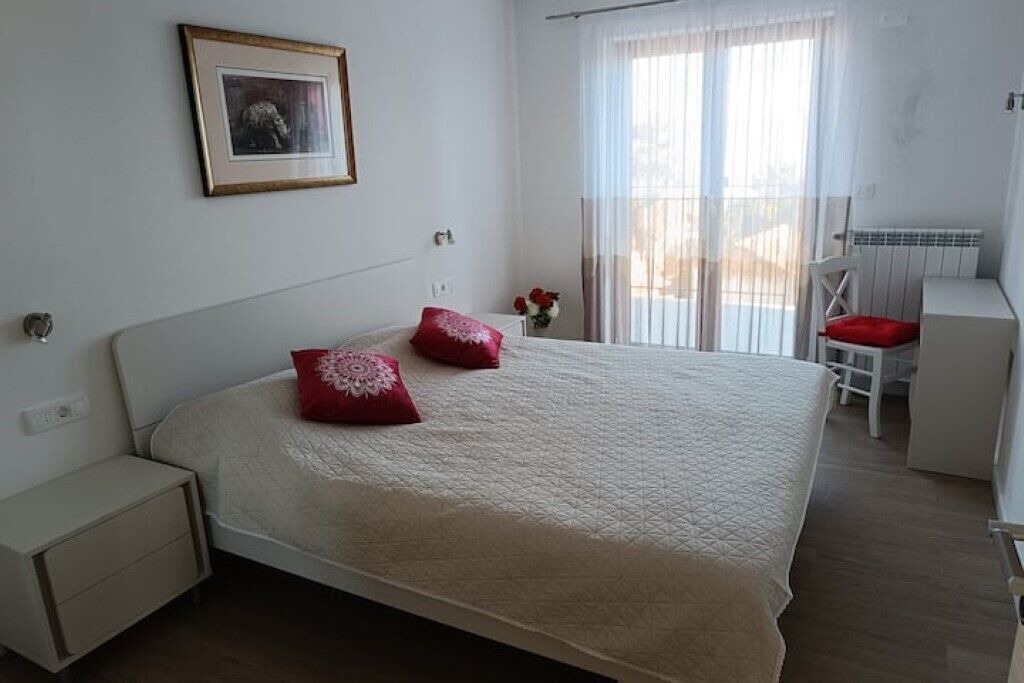 Photo of Bedroom in Opric