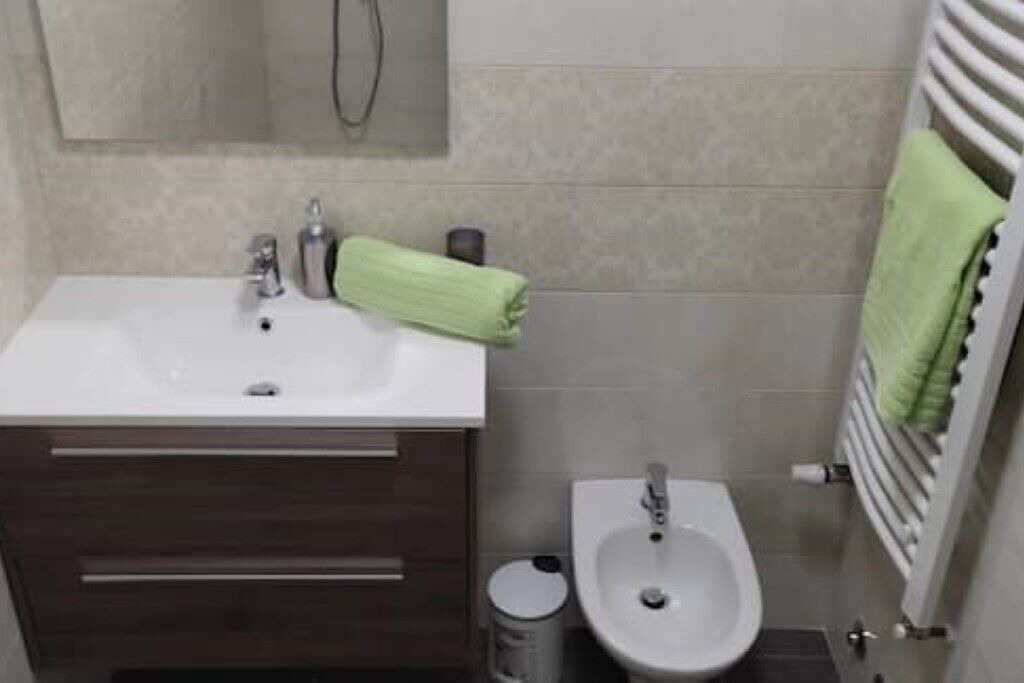 Photo of Bathroom in Opric