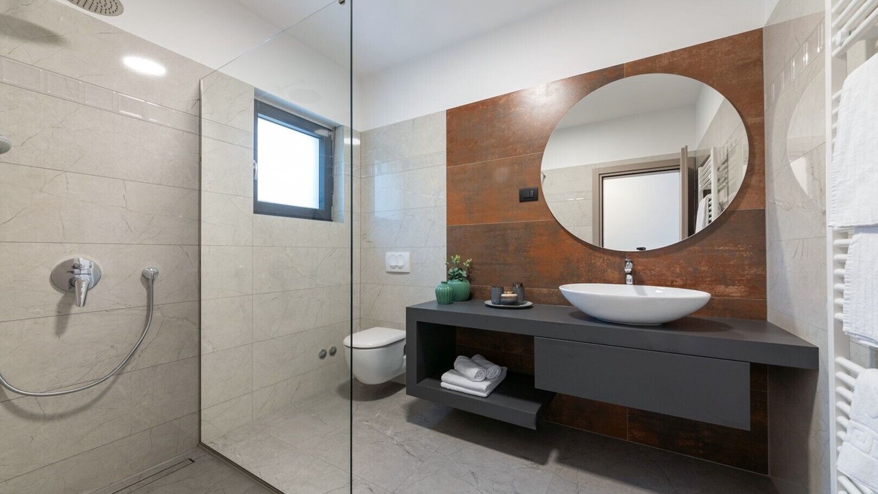 Photo of Bathroom in Gracisce