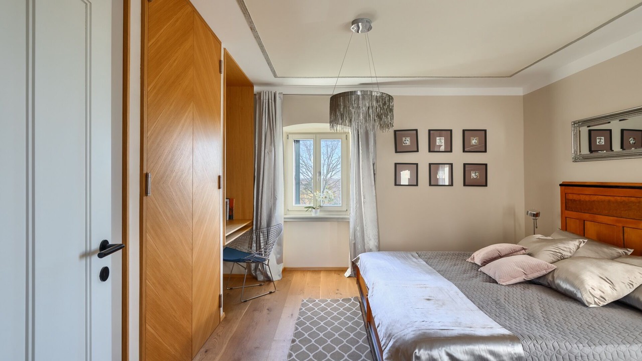 Photo of Bedroom in Filipini