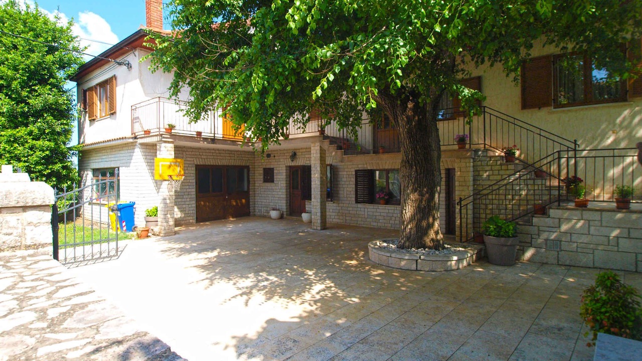 Photo of Outdoor in Matohanci