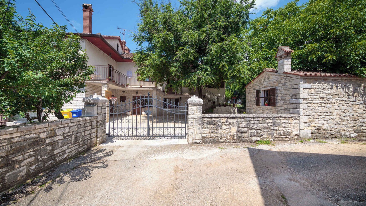 Photo of Outdoor in Matohanci