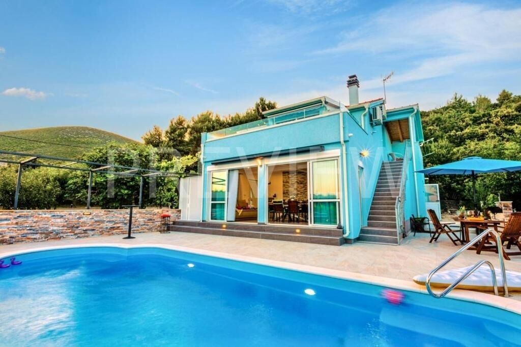 Photo of Outdoor in Rudine