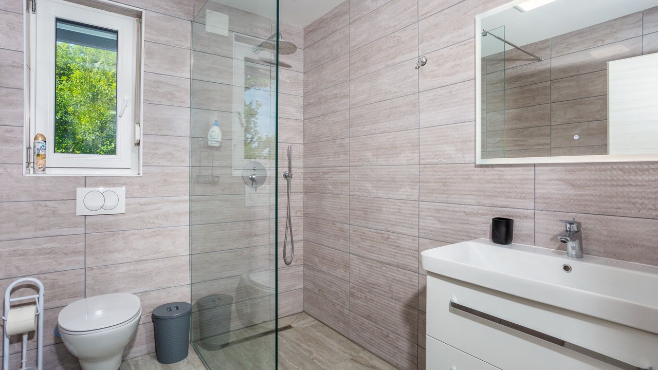 Photo of Bathroom in Omisalj