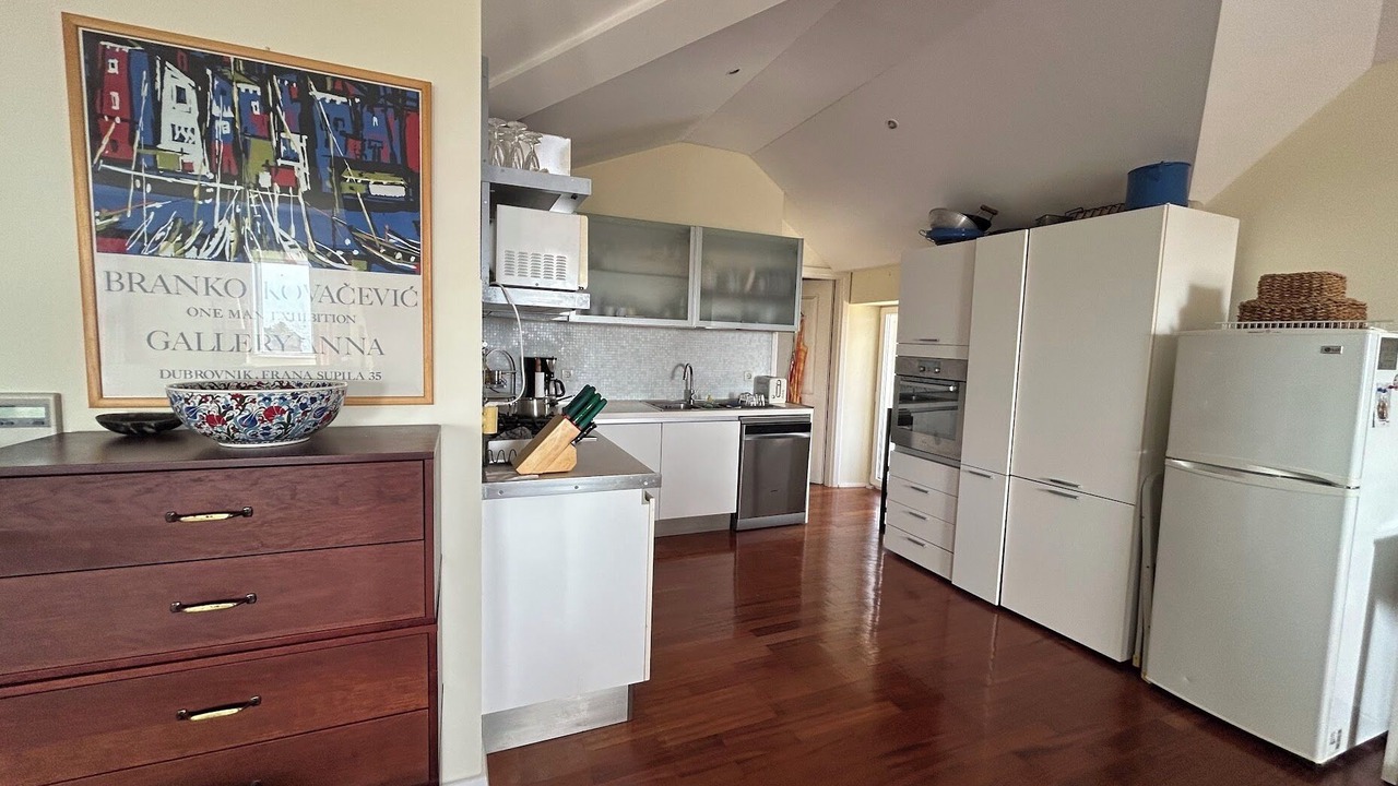 Photo of Kitchen in Pile
